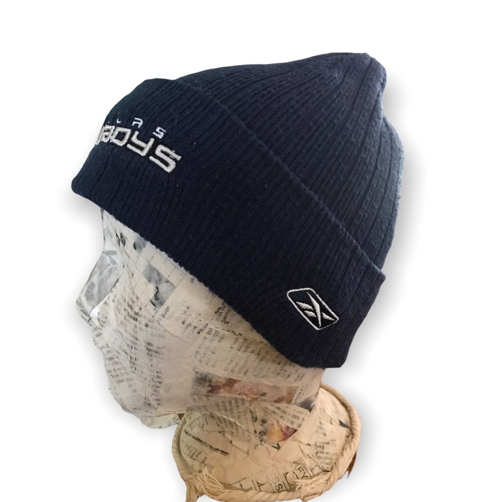 REEBOK & NFL•”ON FIELD” VINTAGE• Men’s •Dallas Cowboys Beanie• Navy & White - Picture 2 of 14